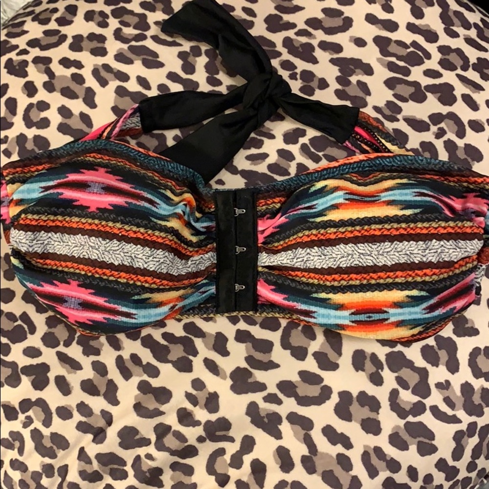 Strapless swimsuit top.